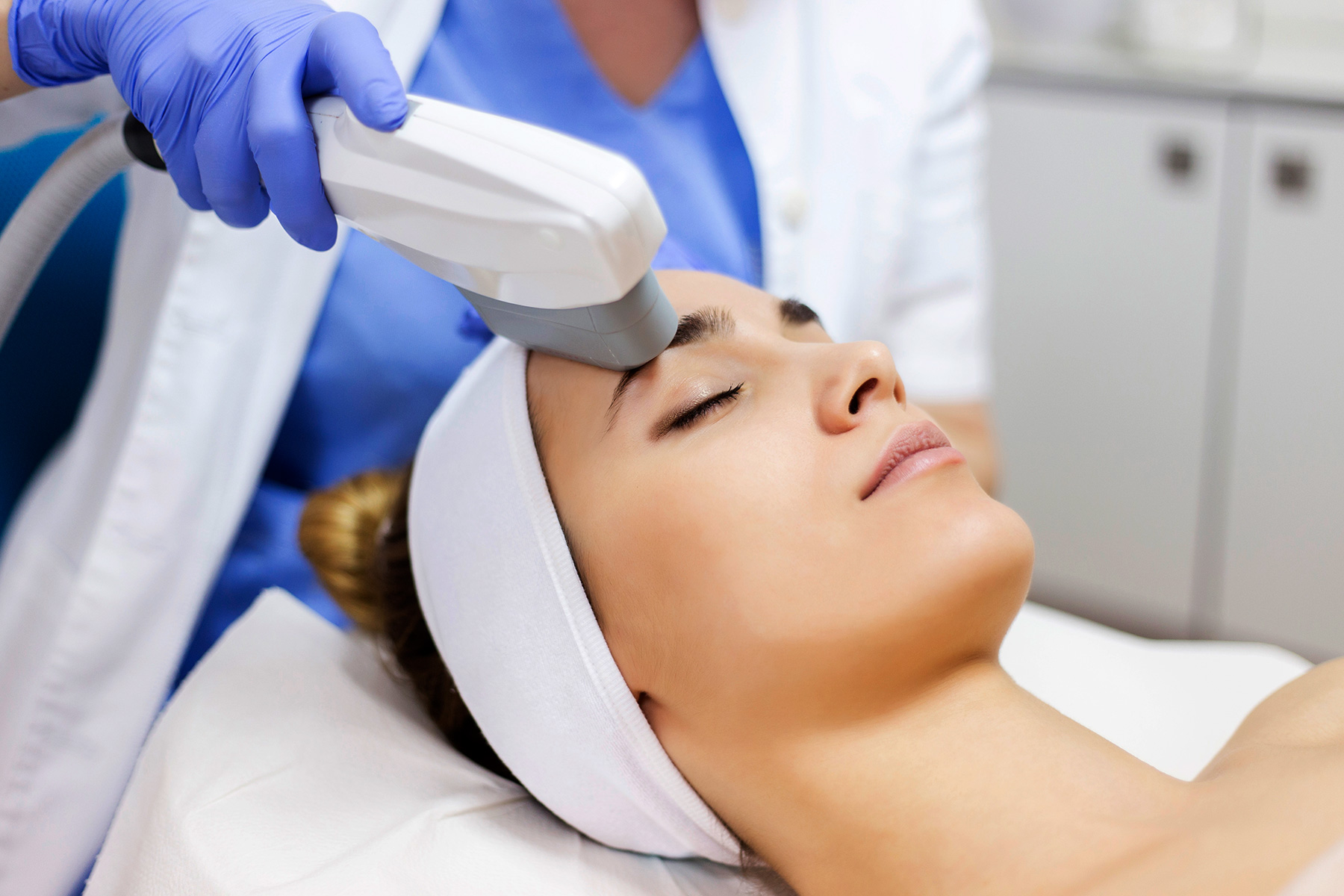 Laser Skin Resurfacing Treatment in Lahore , Laser Skin Resurfacing Treatment in Pakistan