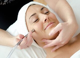 Microdermabrasion Treatment in Lahore , Microdermabrasion Treatment in Pakistan